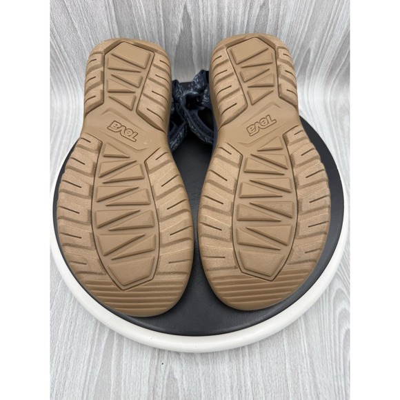 Sandals_&_Flip_Flops